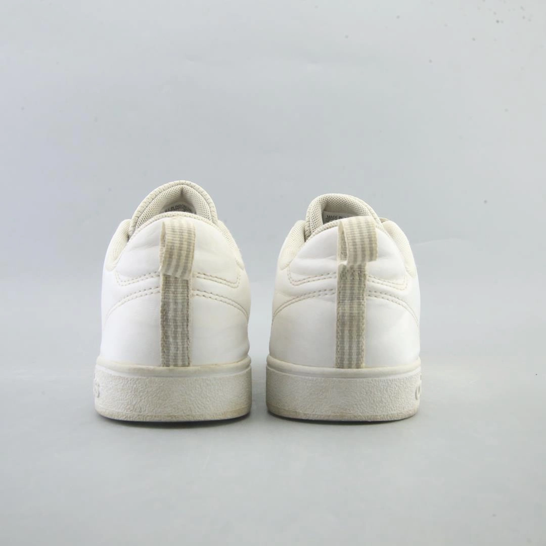 ADIDAS ADVANTAGE BASE Adidas Lightweight Running Shoes for Men