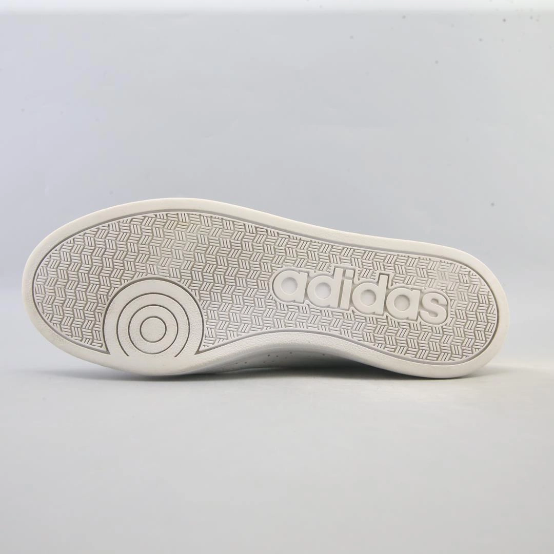 ADIDAS ADVANTAGE CLEAN VS Adidas Lightweight Running Shoes for Men