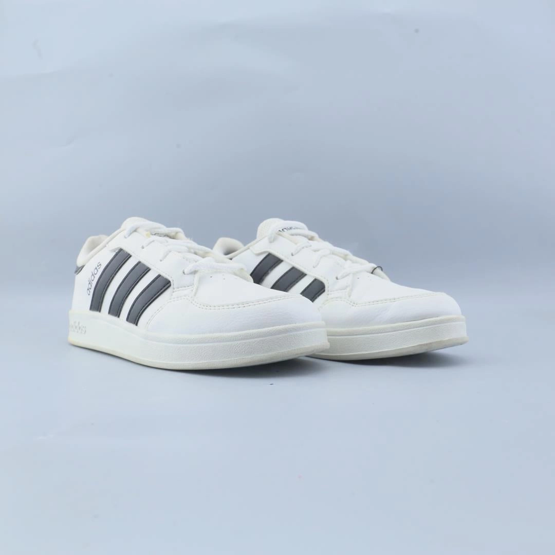 ADIDAS BREAKNET Adidas Lightweight Running Shoes for Men