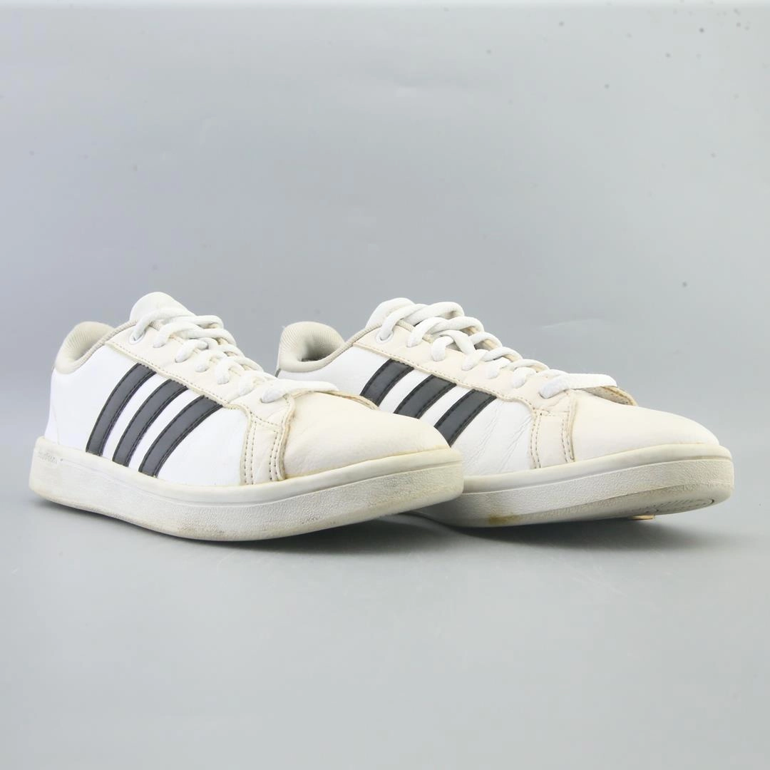 ADIDAS CLOUDFOAM ADVANTAGE Adidas Lightweight Running Shoes for Men