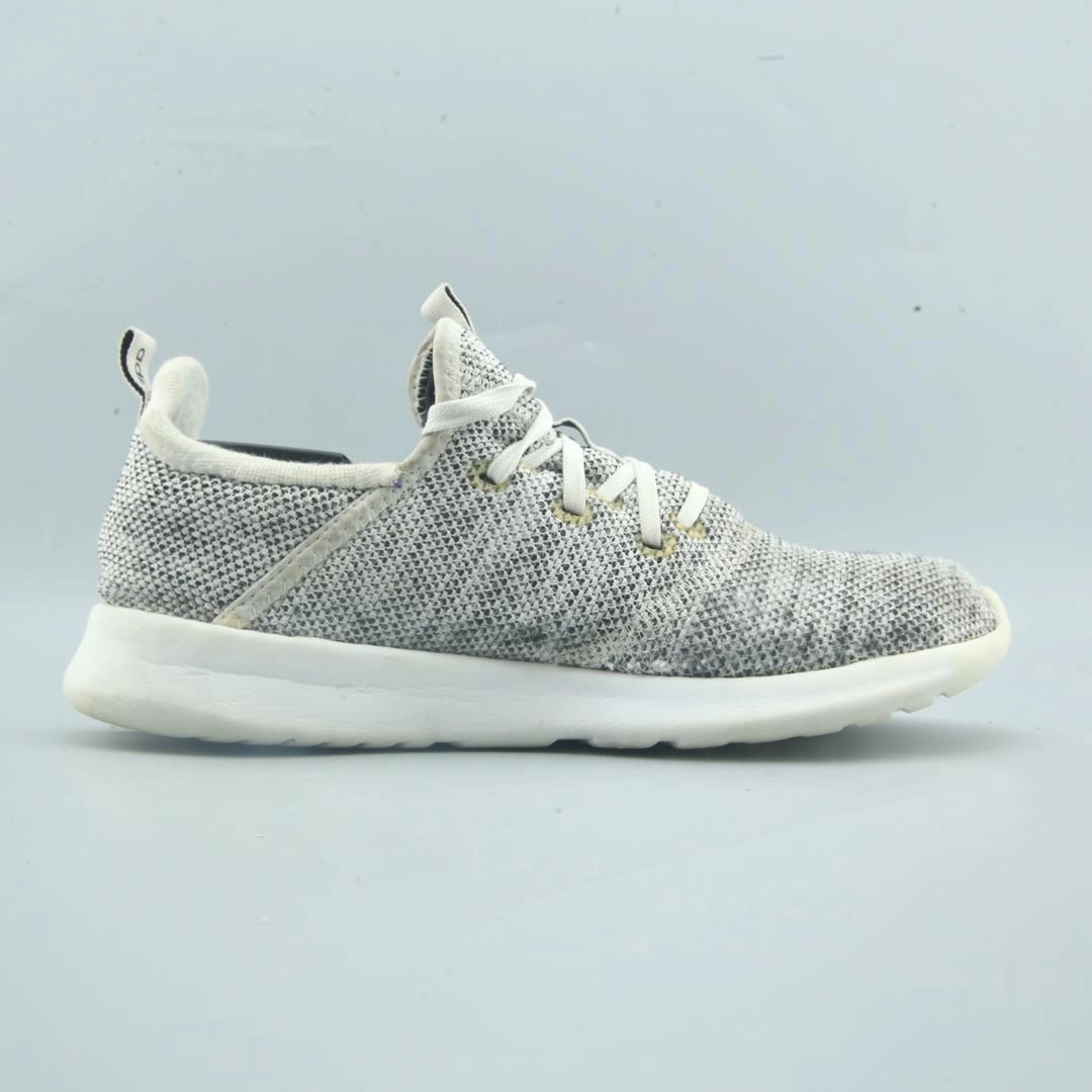 ADIDAS CLOUDFOAM PURE Adidas Lightweight Running Shoes for Men