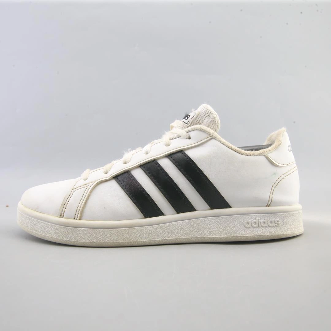 ADIDAS GRAND COURT Adidas durable running footwear