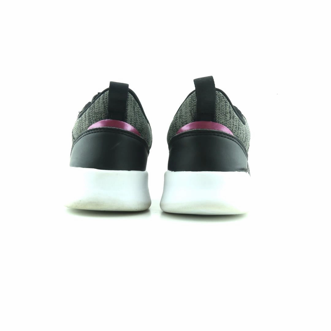 ADIDAS QT RACER 2.0 Top Adidas Running Shoes for Athletes