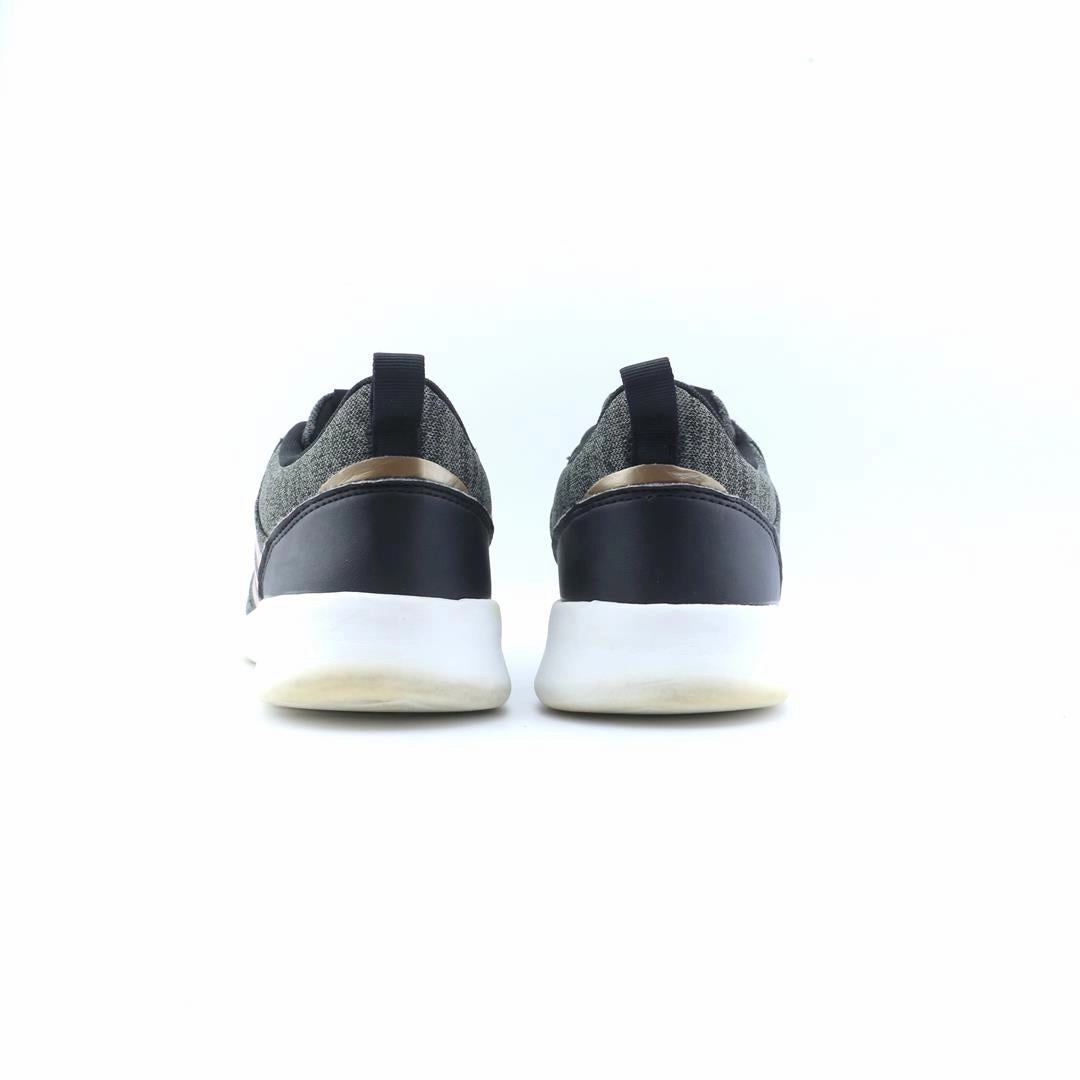 ADIDAS QT RACER 2.0 Top Adidas Running Shoes for Athletes