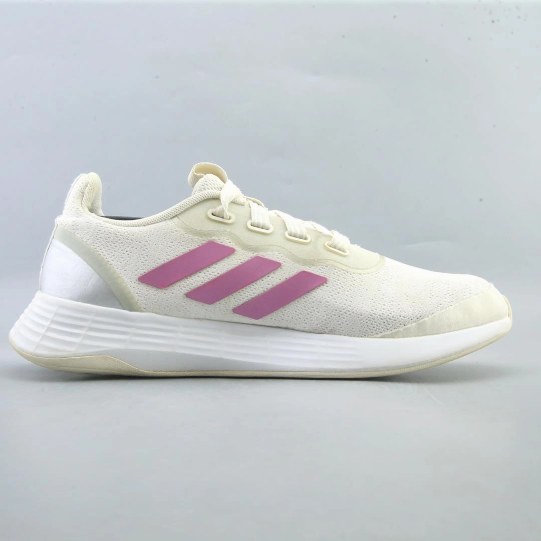 ADIDAS QT RACER Top Adidas Running Shoes for Athletes