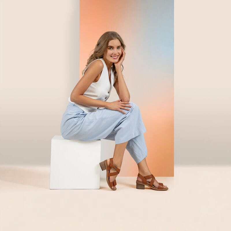 AETREX KRISTIN ARCH SUPPORT BLOCK HEEL - FINAL SALE! Aetrex supportive comfort shoes