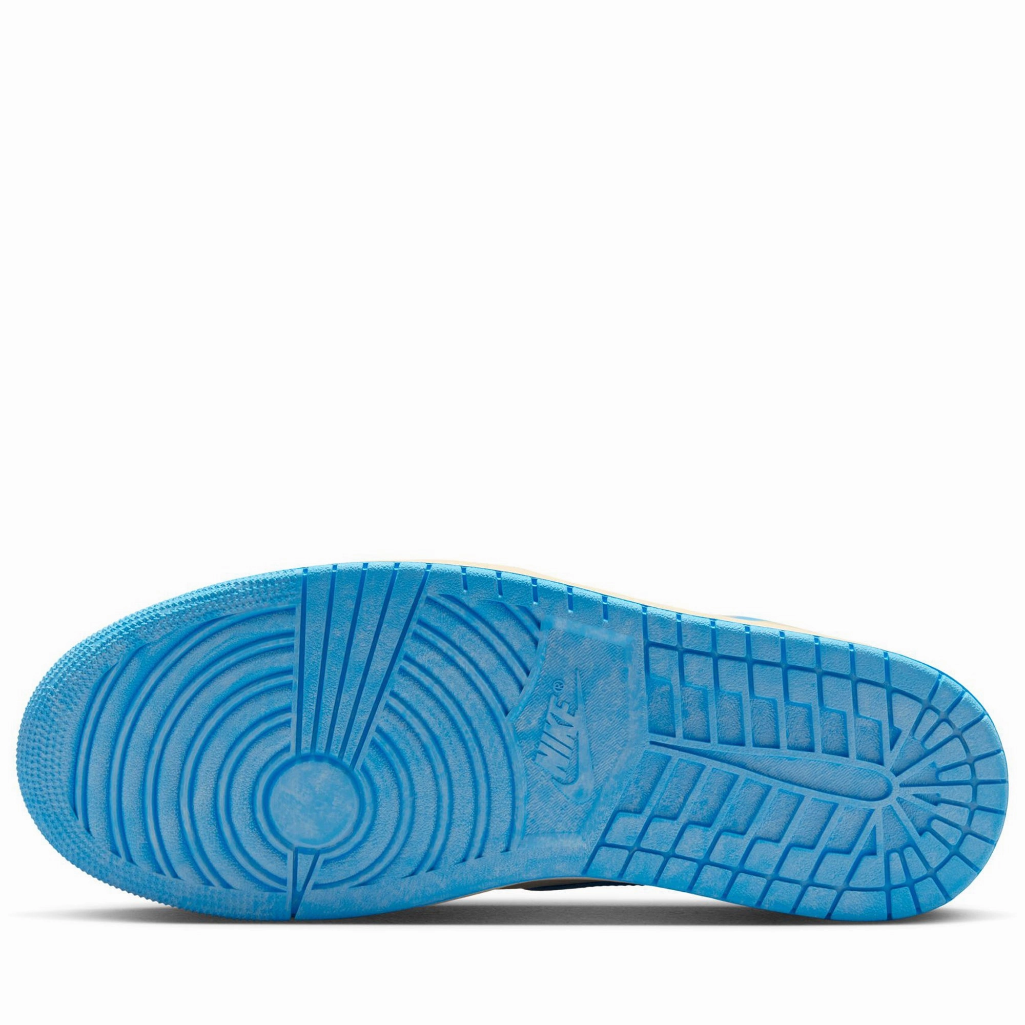 Air Jordan 1 Retro High OG 'UNC Reimagined' - Dark Powder Blue/Sail Air Jordan Basketball Shoes for Performance