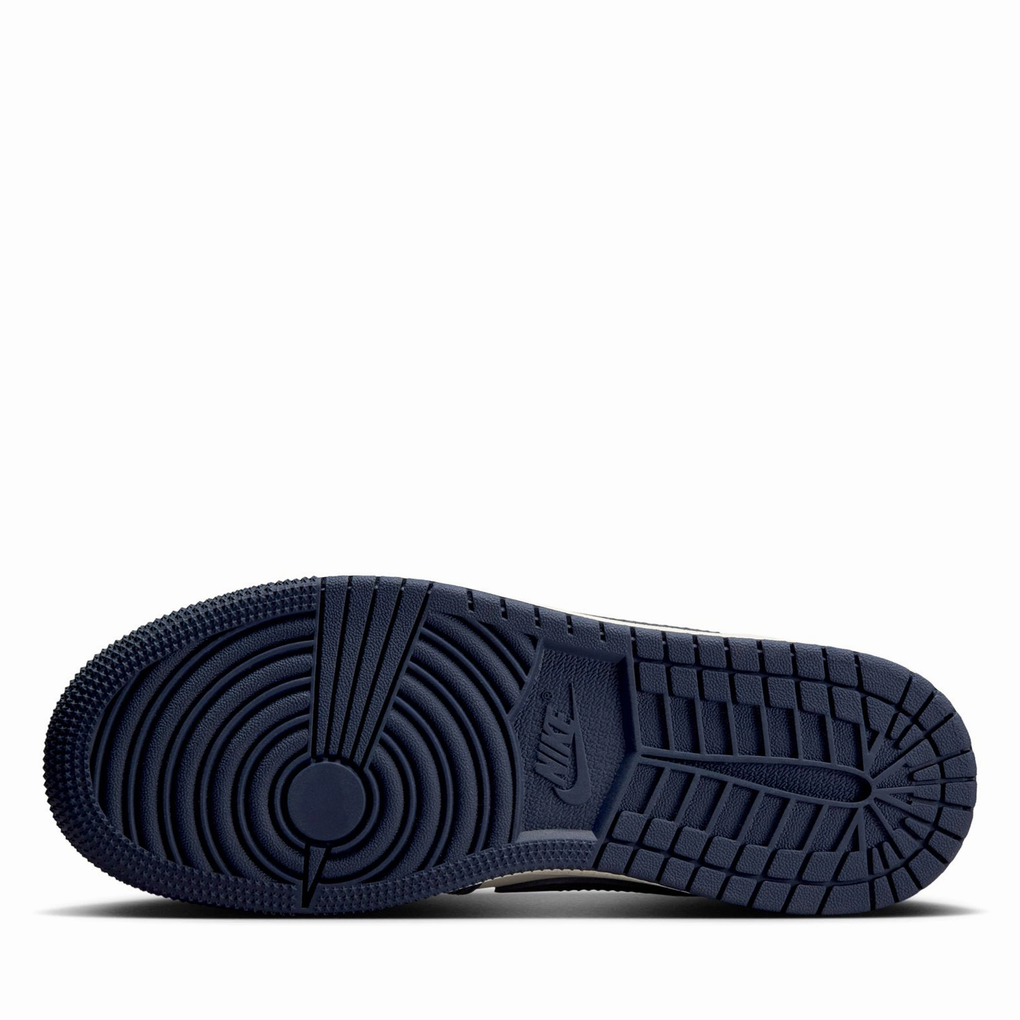 Air Jordan 1 Retro Low OG (GS) - Obsidian/University Blue Air Jordan Basketball Shoes for Performance