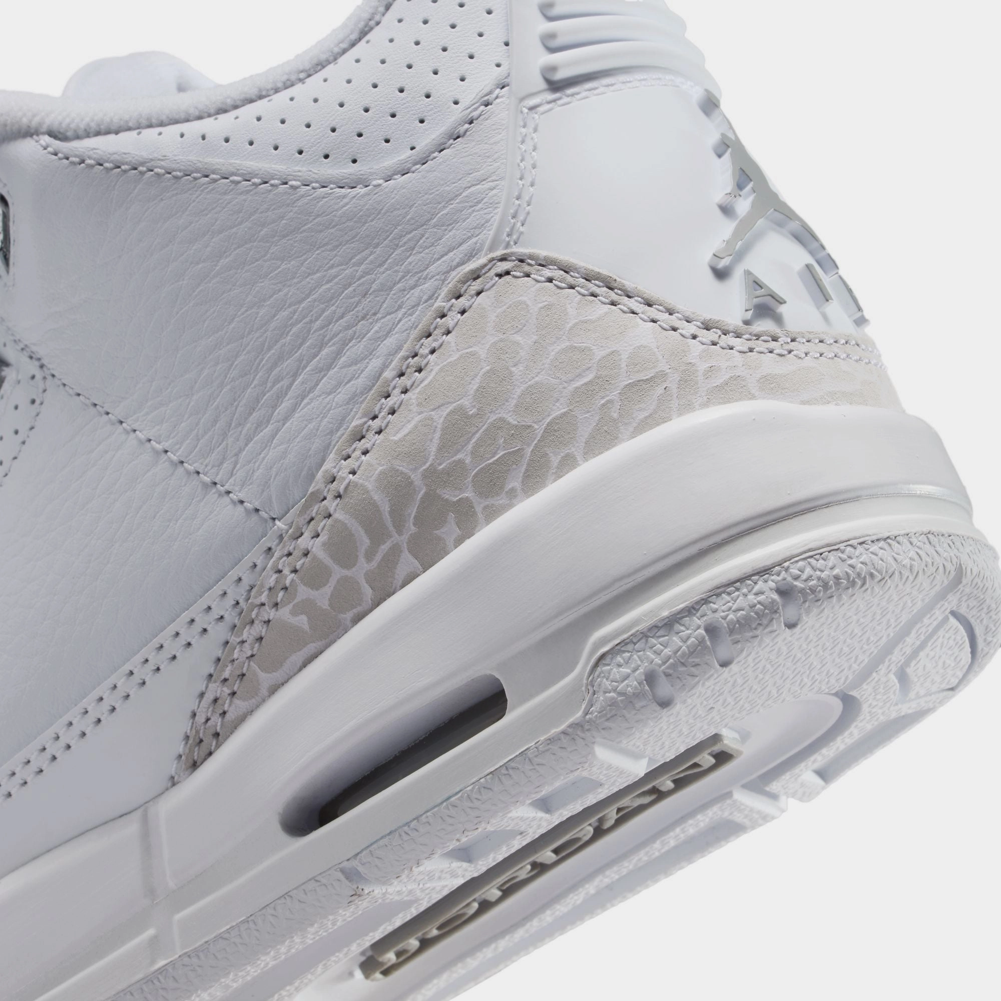 Air Jordan 3 Retro 'Pure Money' (GS) - White/Metallic Silver Air Jordan Basketball Shoes for Performance