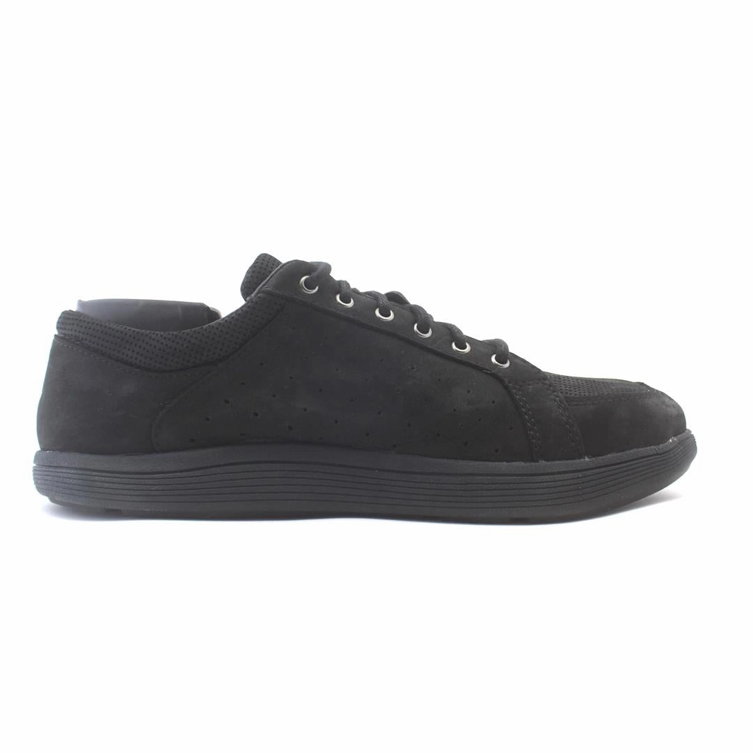 ALTRA CAYD lightweight athletic shoe look