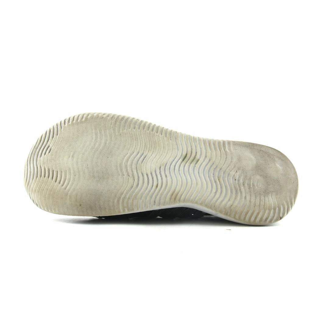 ALTRA DYANI lightweight athletic shoe look