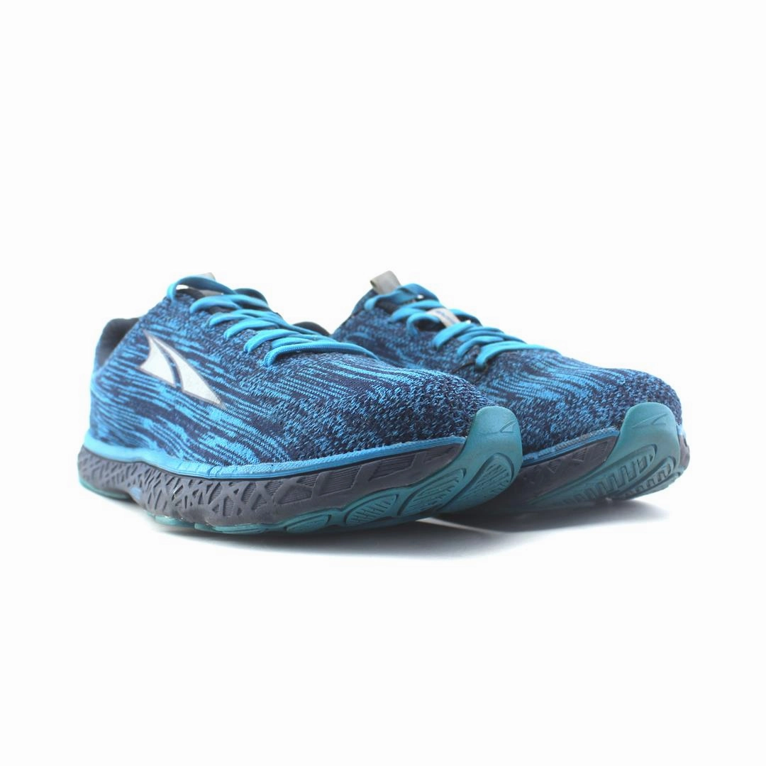 ALTRA  ESCALANTE  1.5 lightweight athletic shoe look