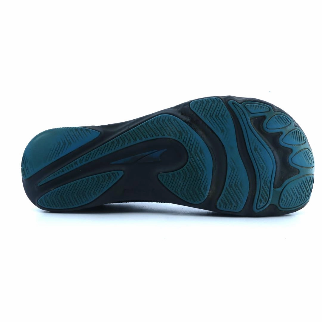 ALTRA ESCALANTE 1.5 lightweight athletic shoe look
