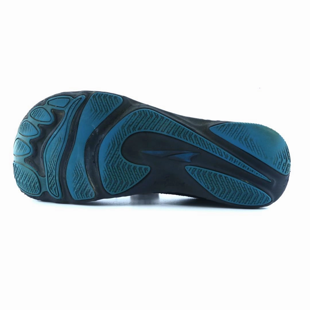ALTRA ESCALANTE 1.5 lightweight athletic shoe look