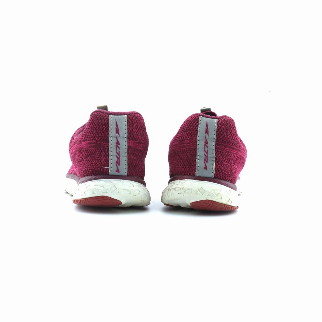 ALTRA ESCALANTE 1.5 lightweight athletic shoe look