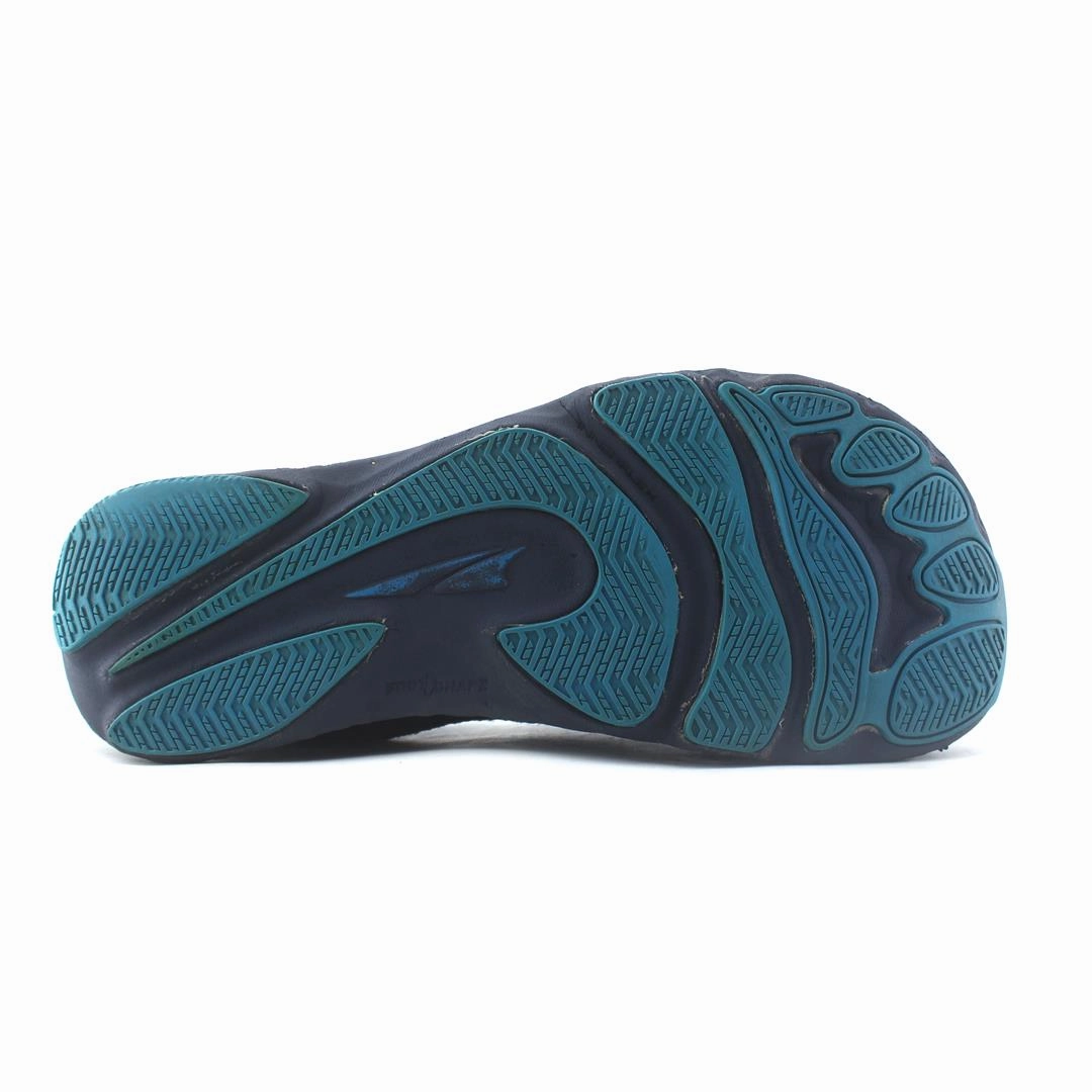 ALTRA  ESCALANTE  1.5 lightweight athletic shoe look