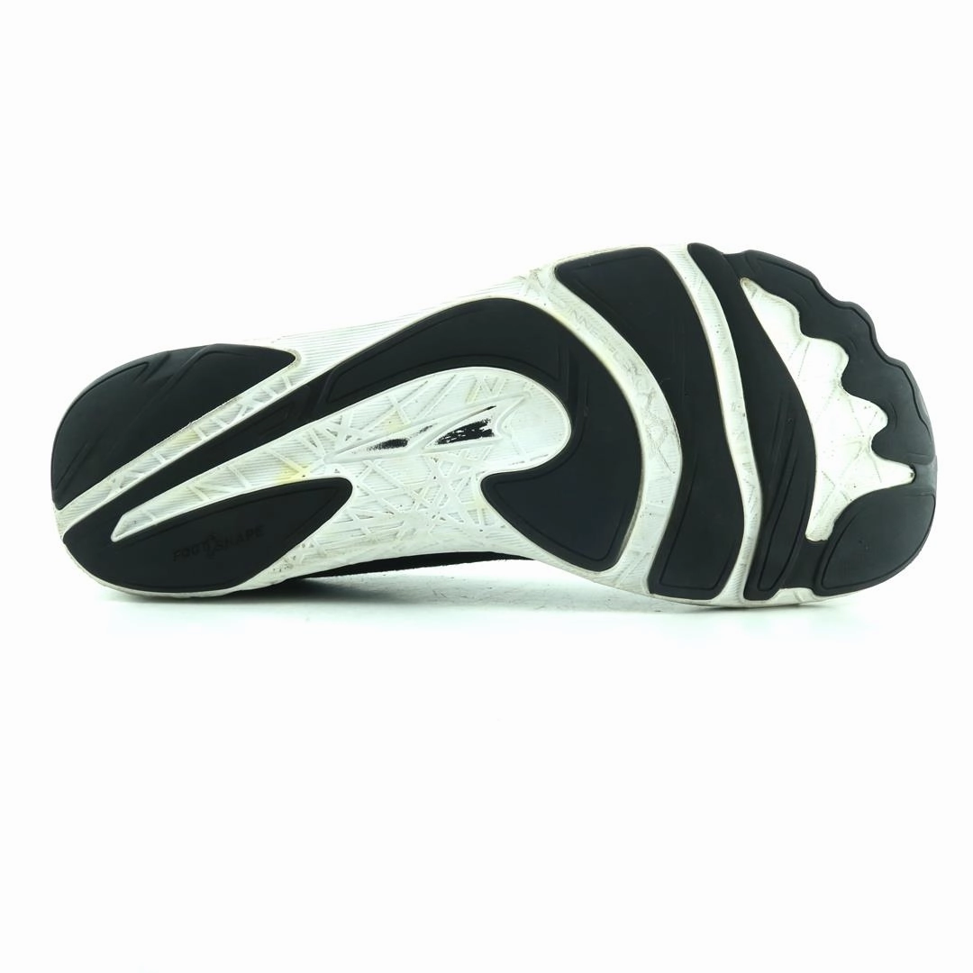 ALTRA ESCALANTE 2.5 lightweight athletic shoe look