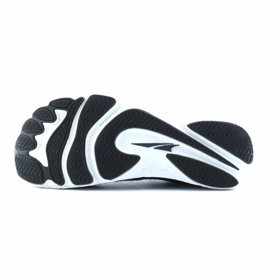 ALTRA ESCALANTE 2.5 lightweight athletic shoe look