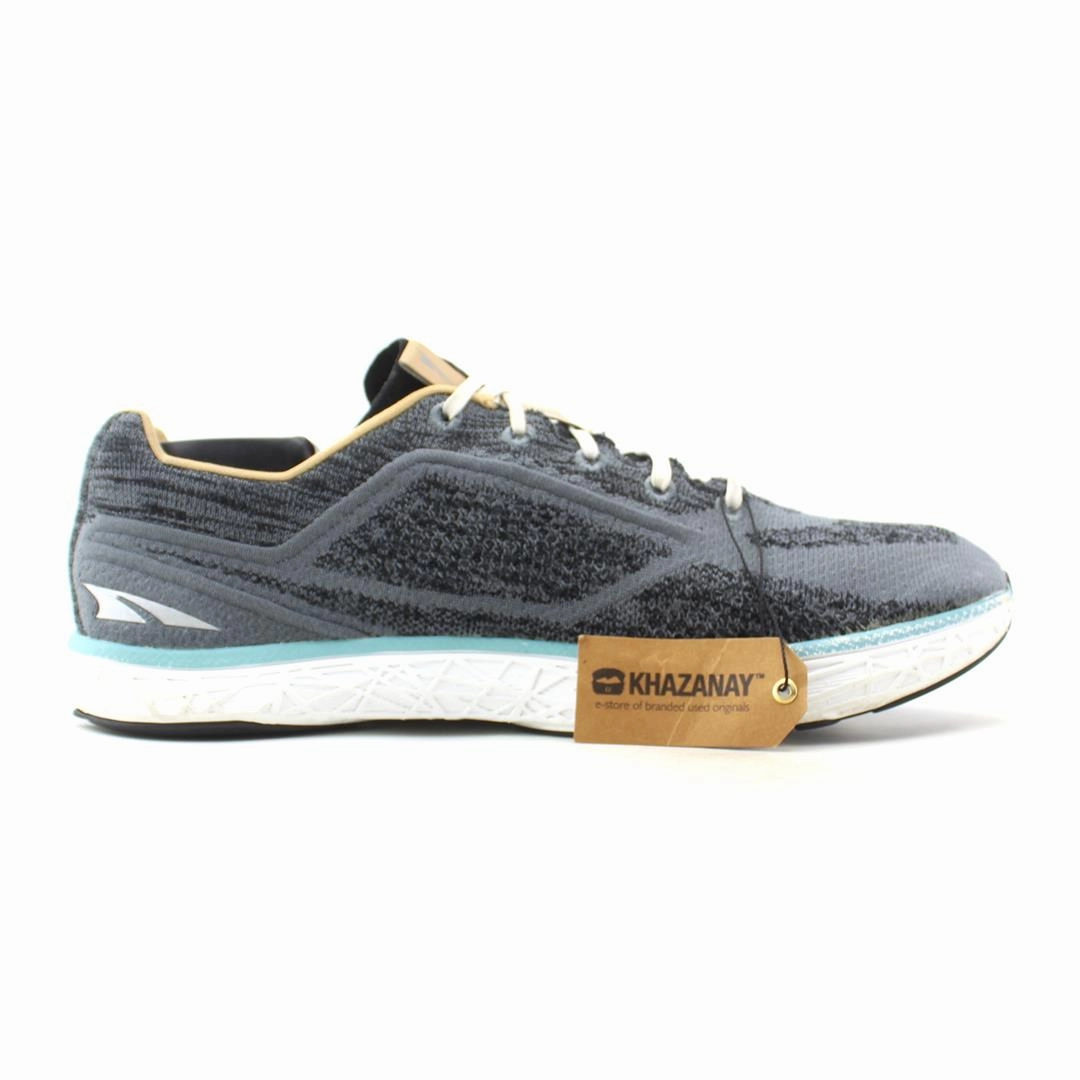 ALTRA  ESCALANTE 2.5 lightweight athletic shoe look