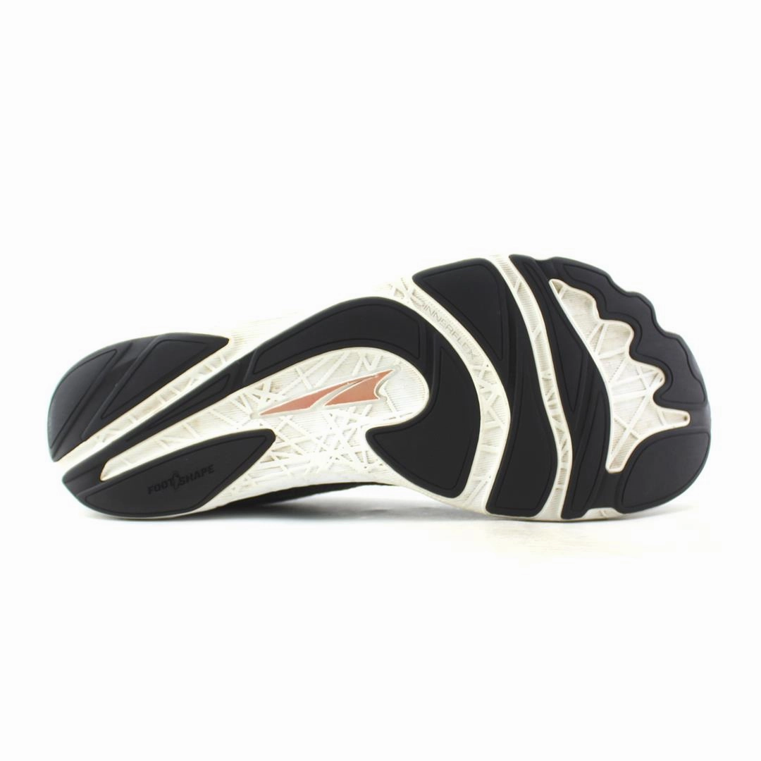 ALTRA  ESCALANTE 2.5 lightweight athletic shoe look