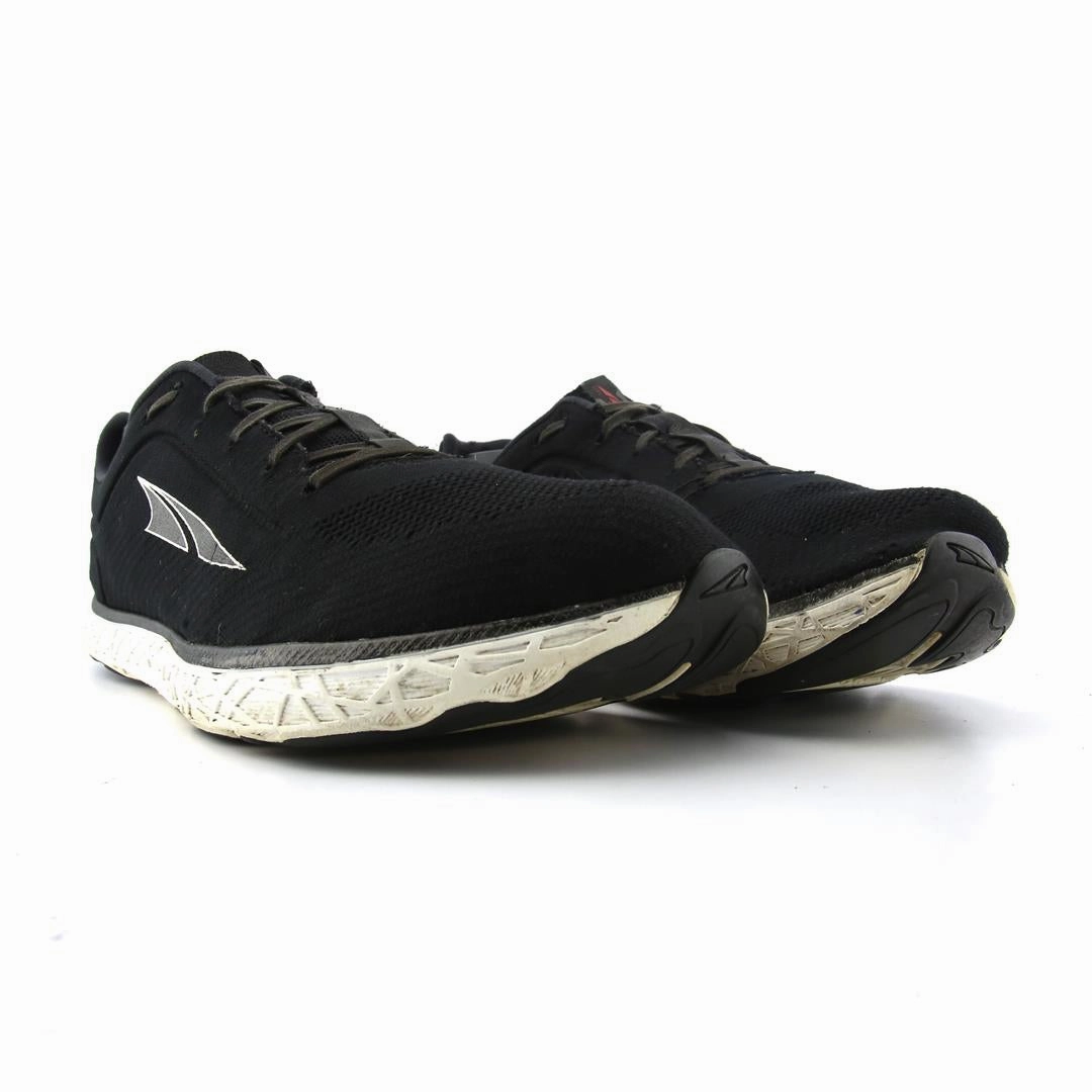 ALTRA ESCALANTE 2.5 lightweight athletic shoe look