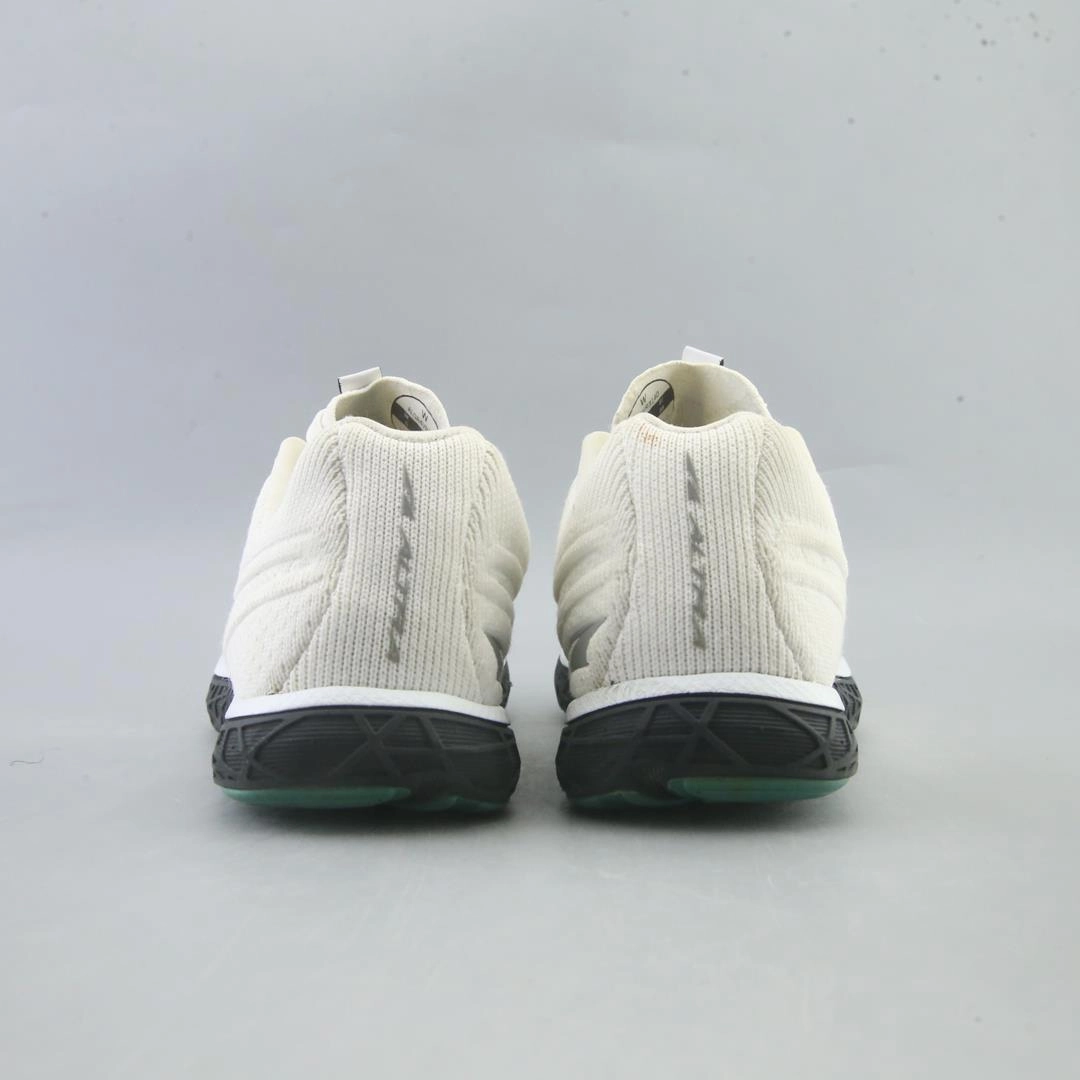 ALTRA ESCALANTE 2.5 lightweight athletic shoe look