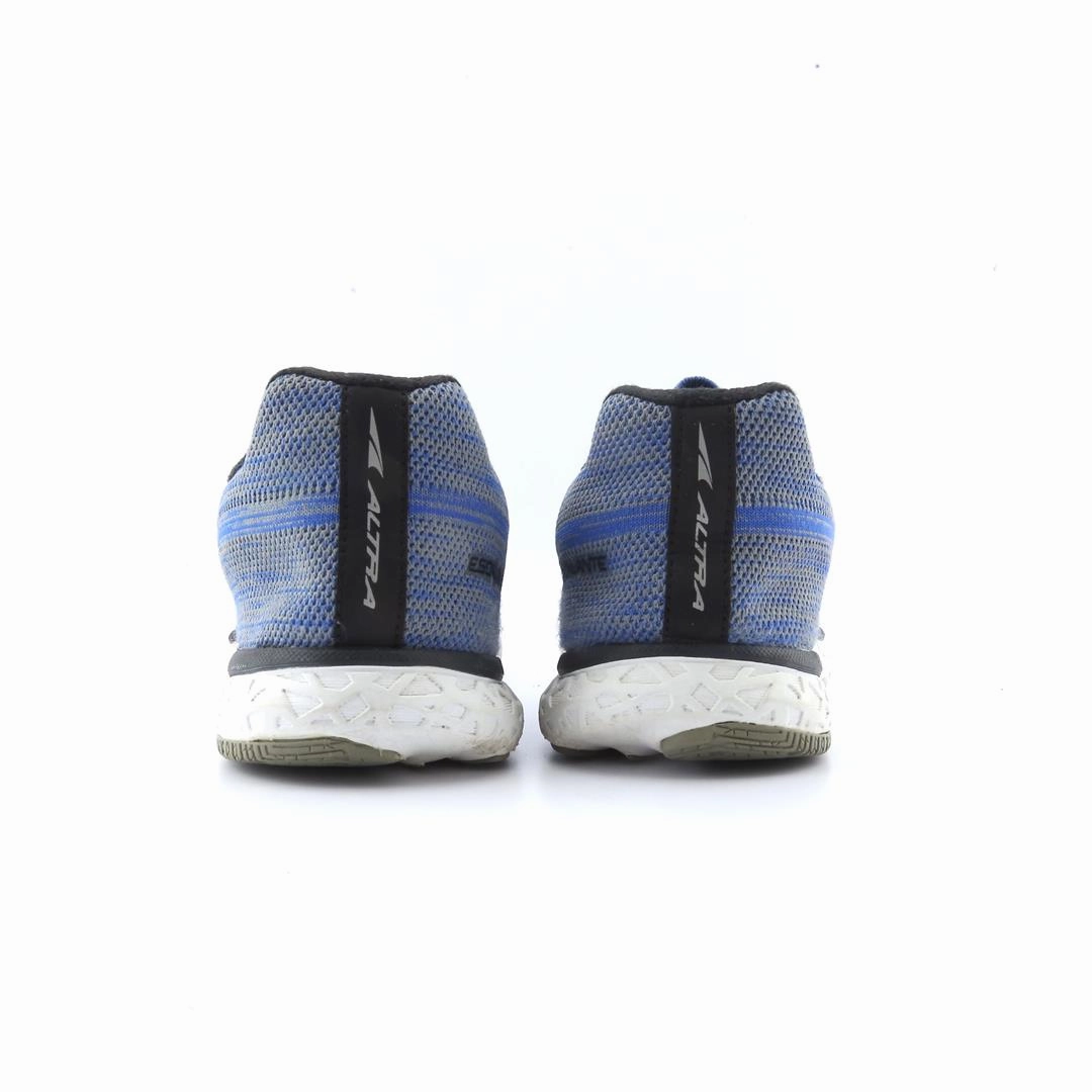ALTRA ESCALANTE 2 lightweight athletic shoe look