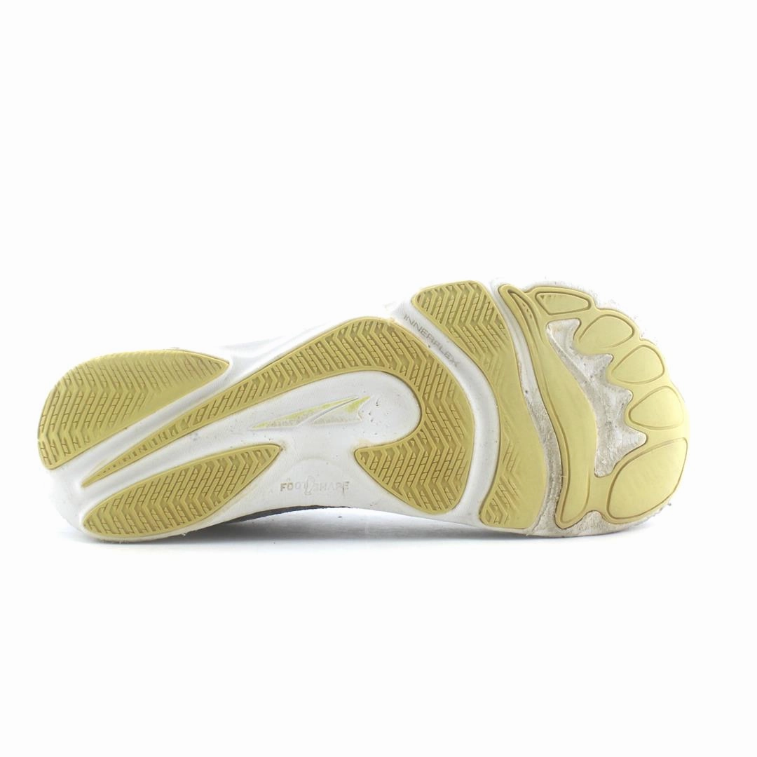 ALTRA ESCALANTE 2 lightweight athletic shoe look
