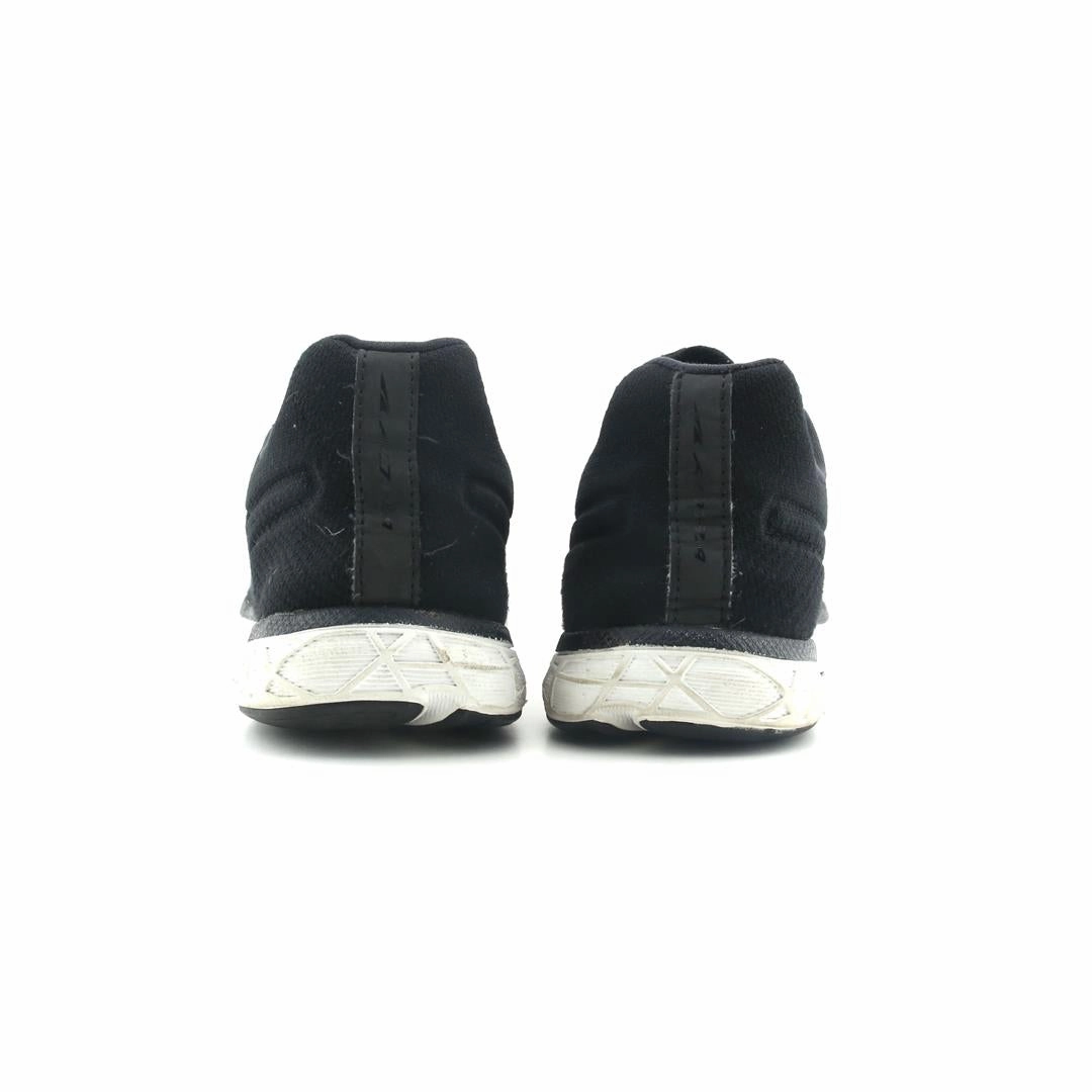 ALTRA ESCALANTE 2 lightweight athletic shoe look