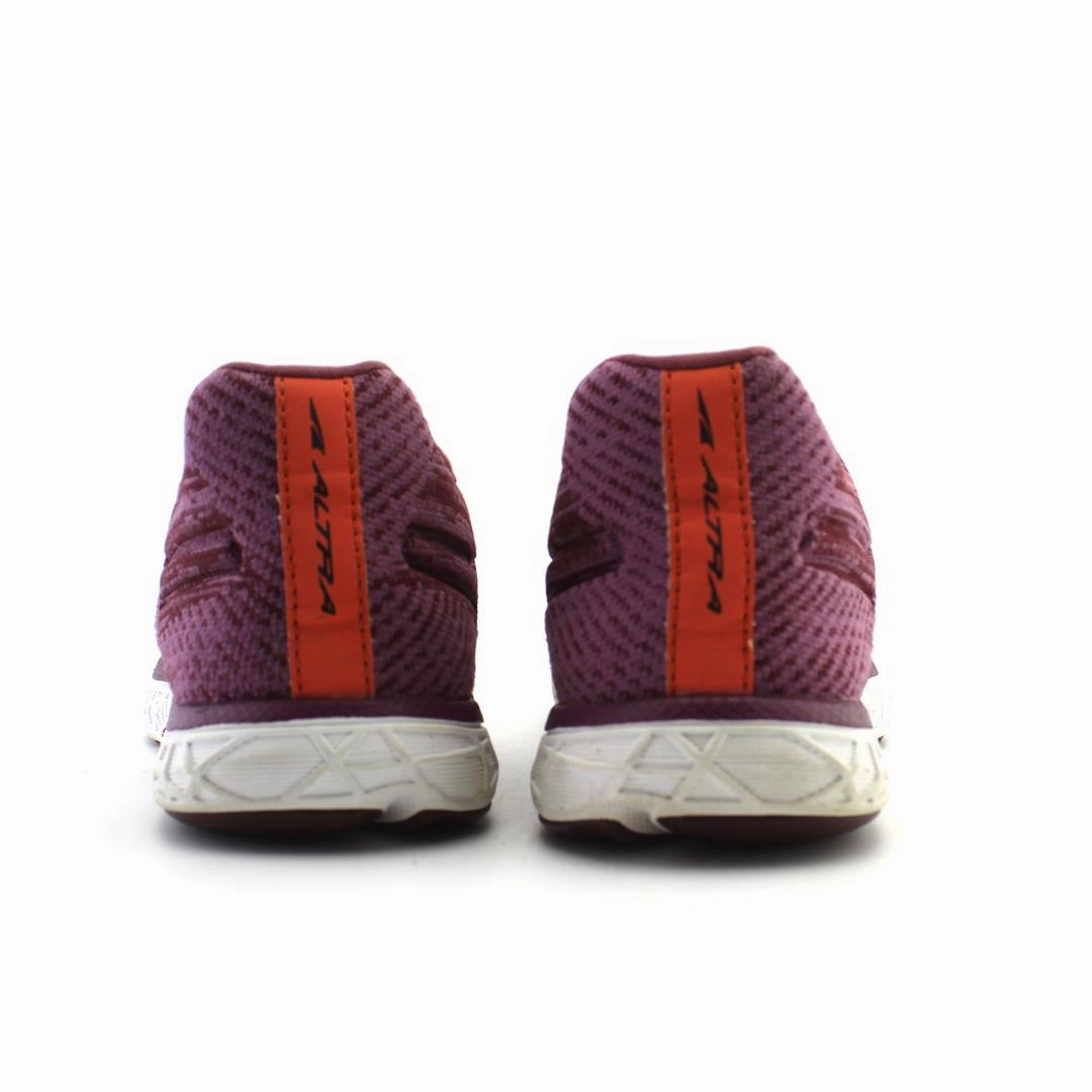 ALTRA ESCALANTE 2 lightweight athletic shoe look