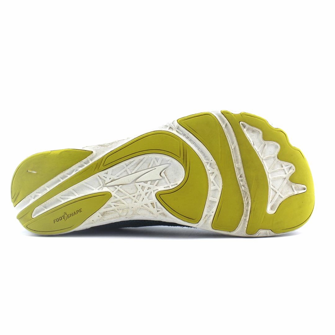 ALTRA ESCALANTE  2 lightweight athletic shoe look