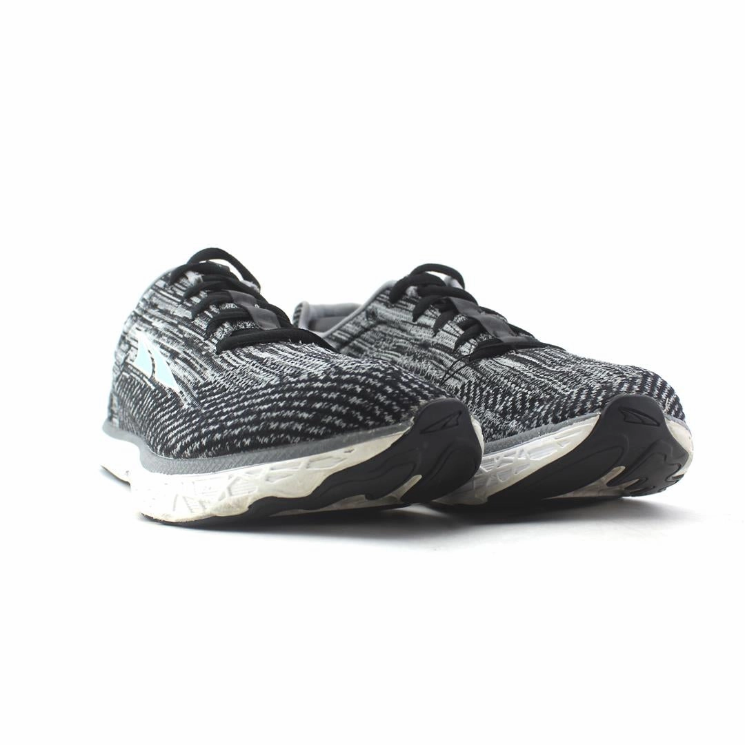 ALTRA ESCALANTE 2 lightweight athletic shoe look