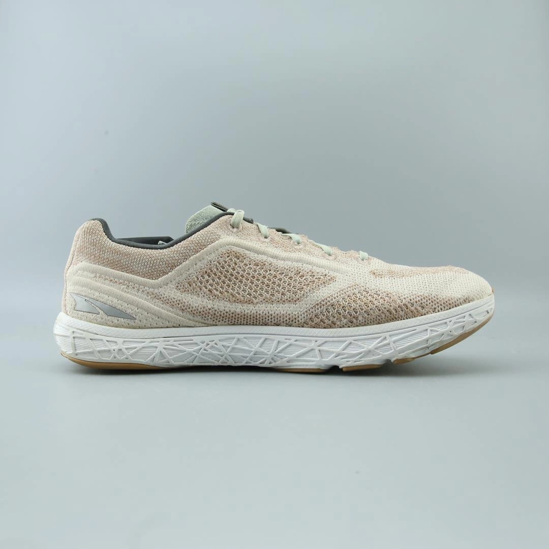 ALTRA ESCALANTE 2 lightweight athletic shoe look