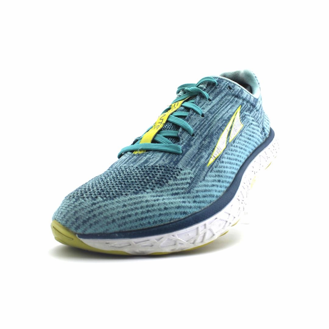 ALTRA ESCALANTE  2 lightweight athletic shoe look