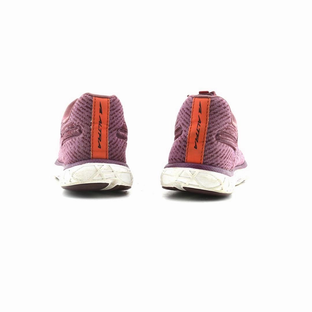 ALTRA ESCALANTE 2 lightweight athletic shoe look