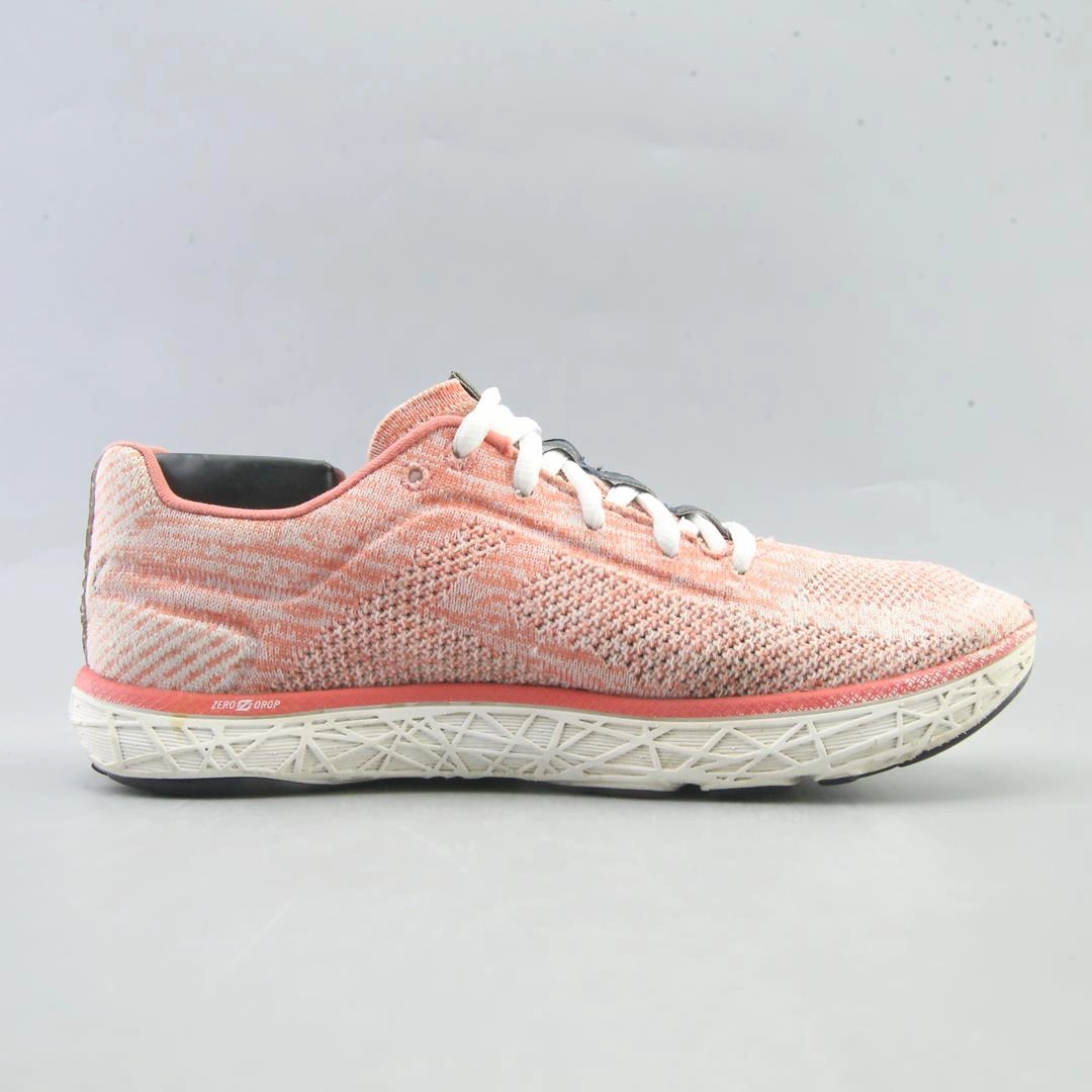 ALTRA  ESCALANTE 2 lightweight athletic shoe look