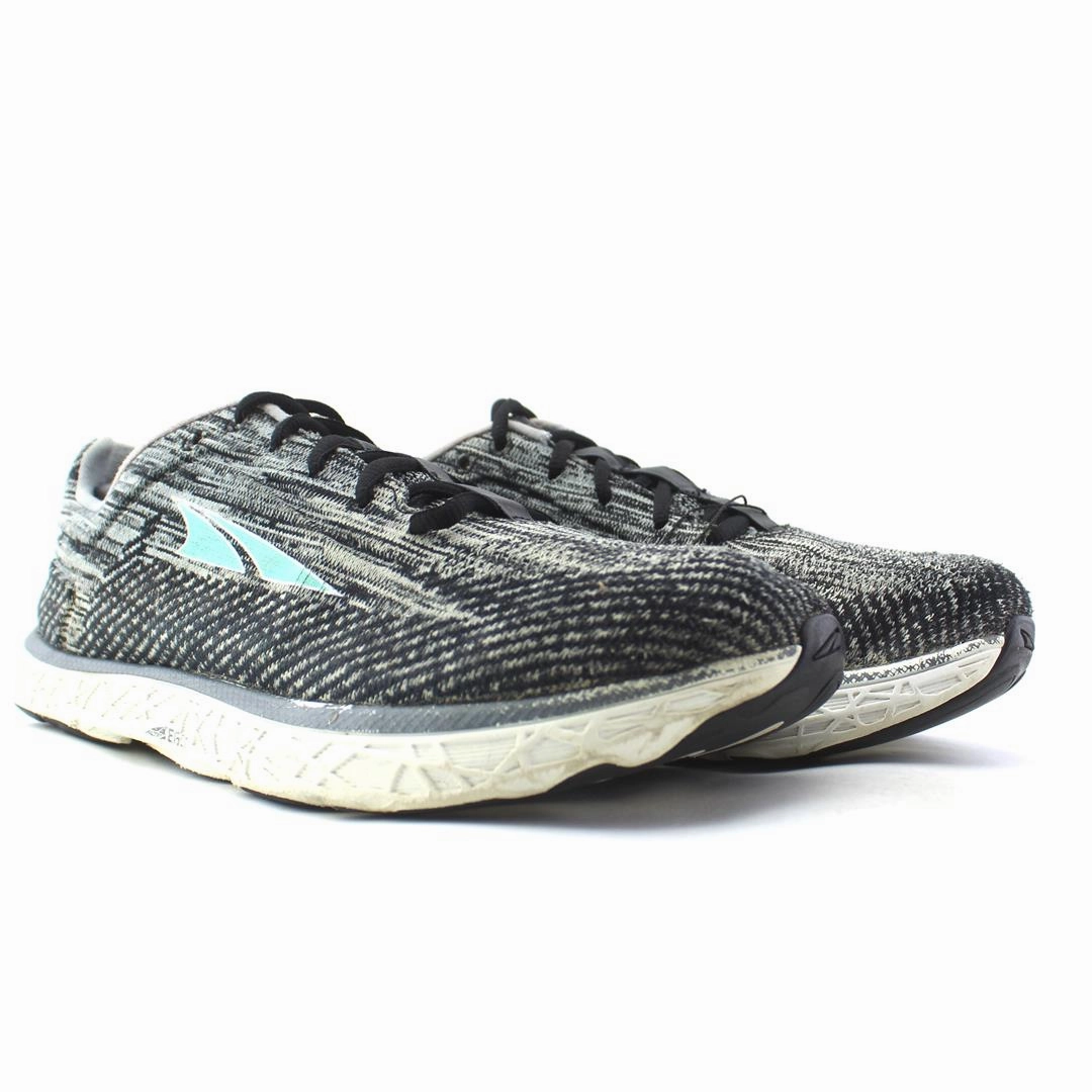 ALTRA ESCALANTE 2 lightweight athletic shoe look