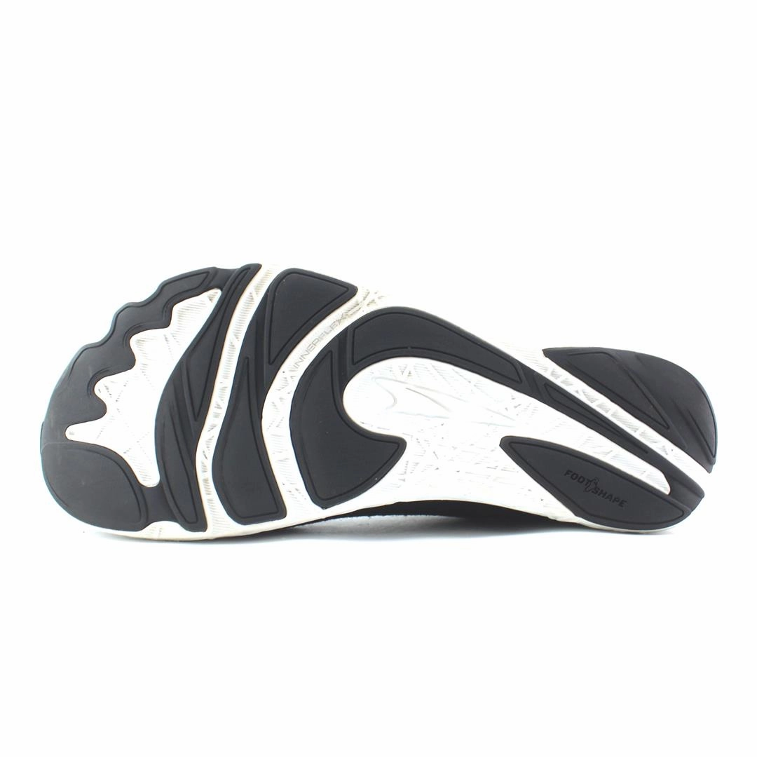 ALTRA ESCALANTE 3 lightweight athletic shoe look