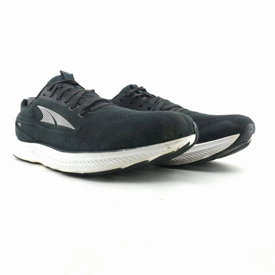 ALTRA ESCALANTE 3 lightweight athletic shoe look