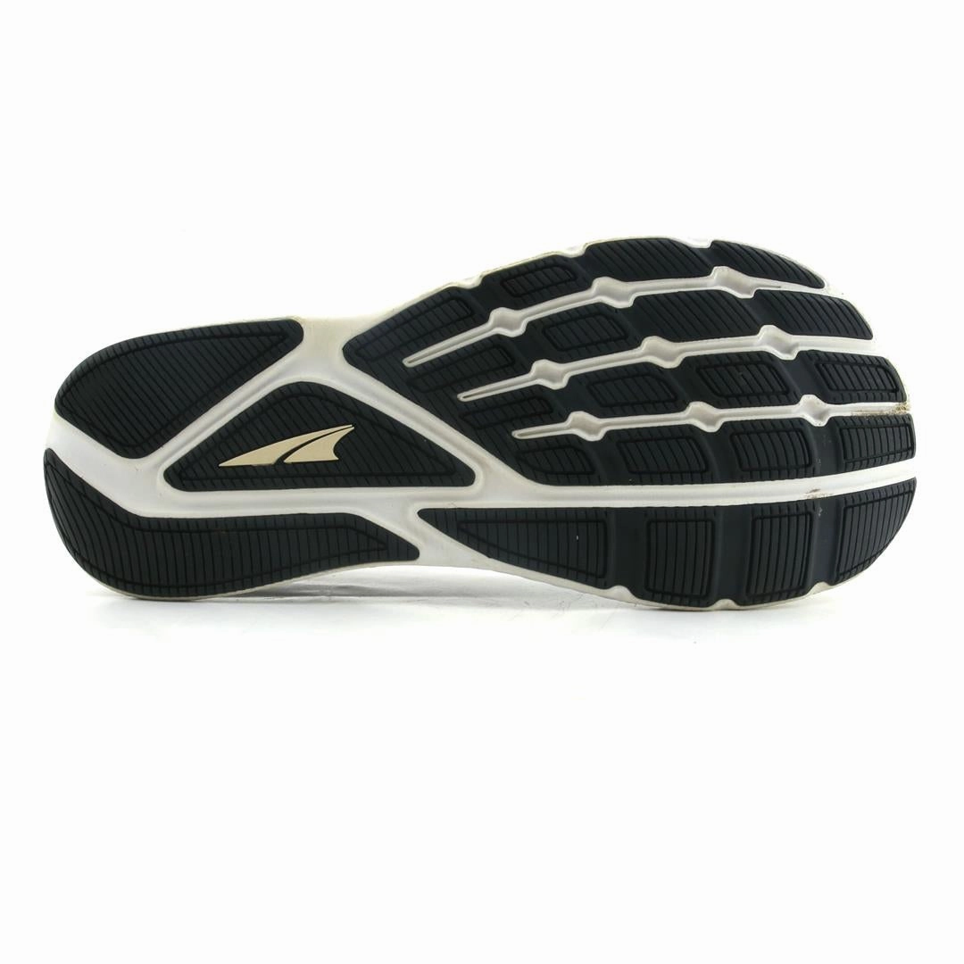 ALTRA ESCALANTE 3 lightweight athletic shoe look