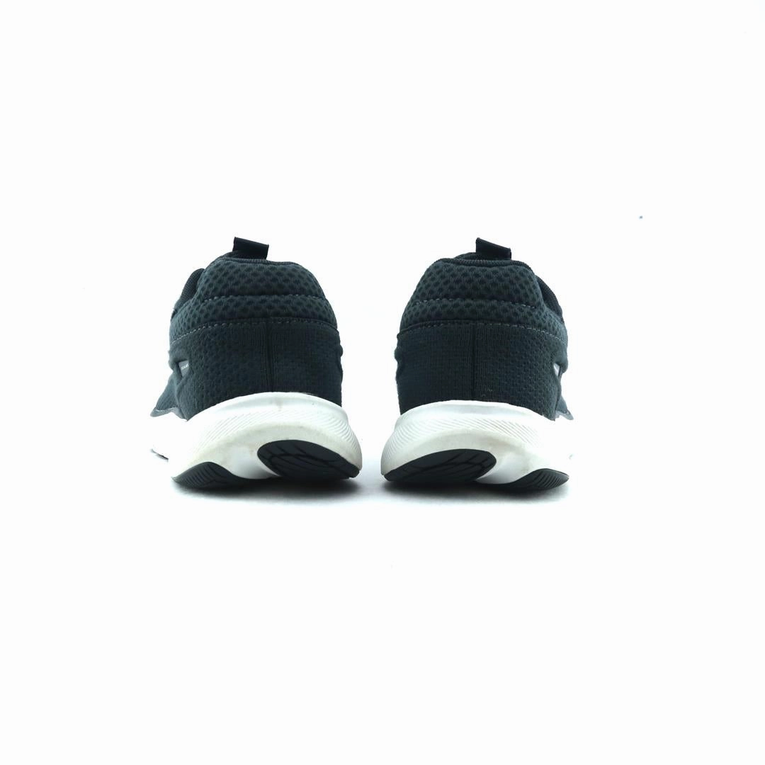 ALTRA ESCALANTE 3 lightweight athletic shoe look