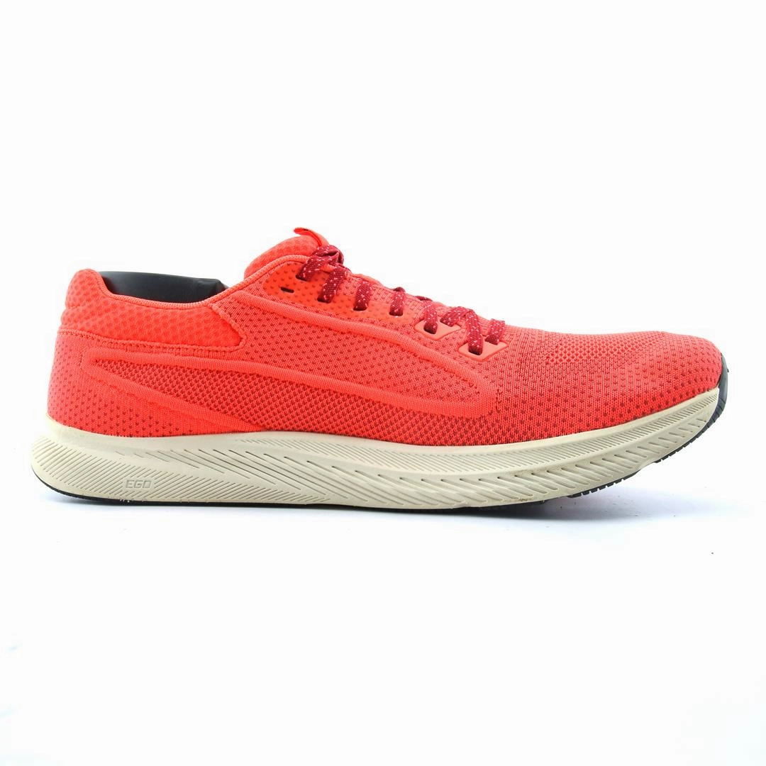 ALTRA ESCALANTE 3 lightweight athletic shoe look