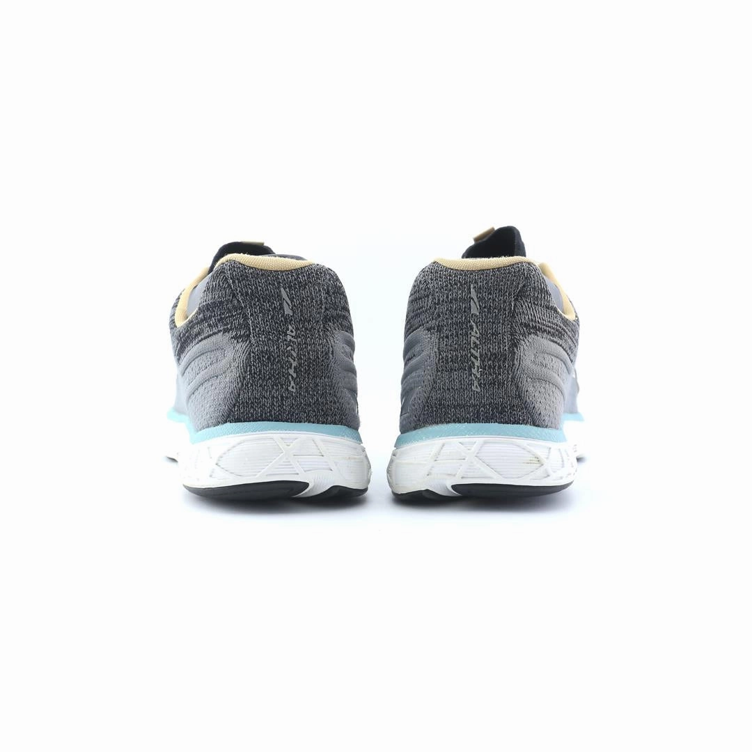 ALTRA ESCALANTE 3 lightweight athletic shoe look