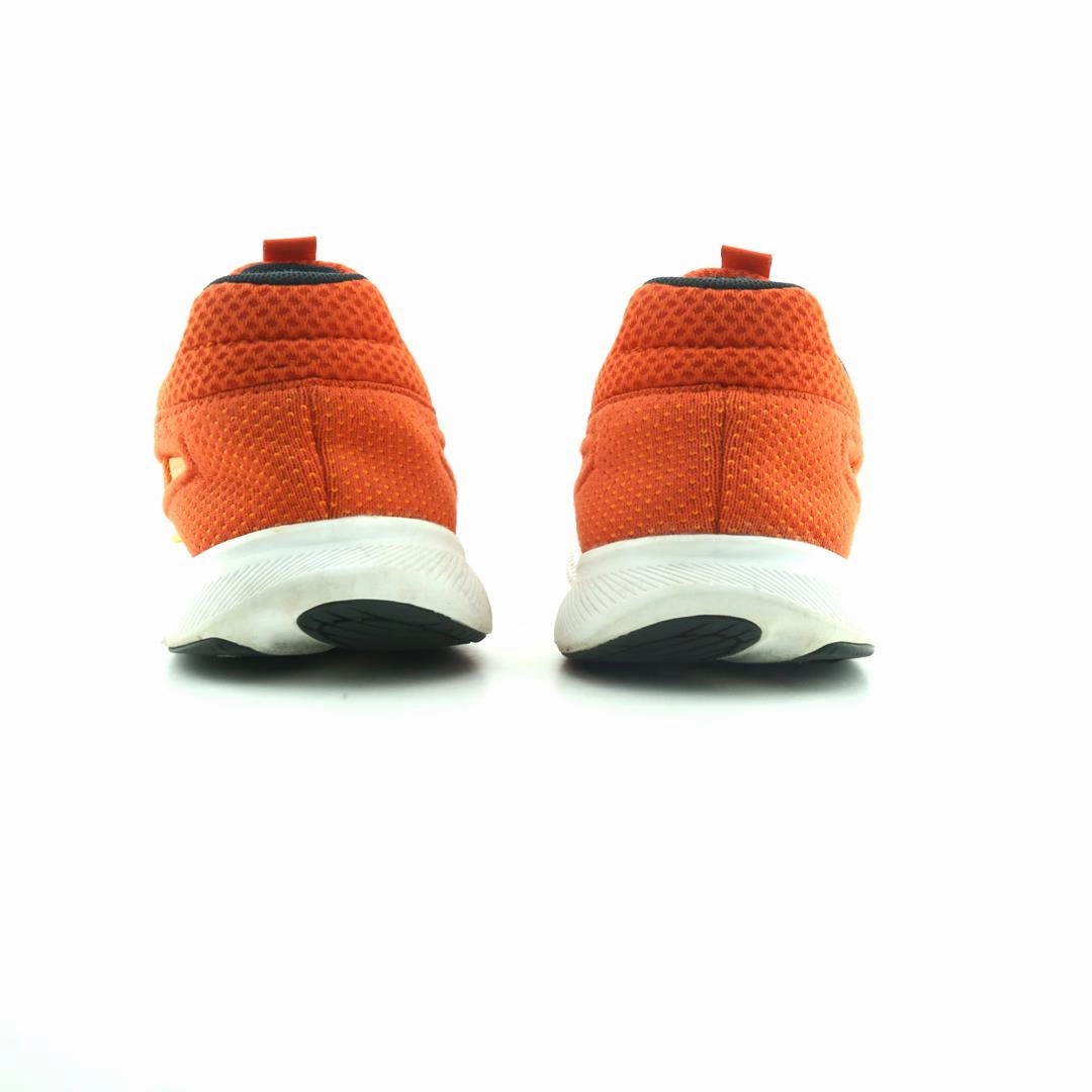 ALTRA ESCALANTE 3 lightweight athletic shoe look
