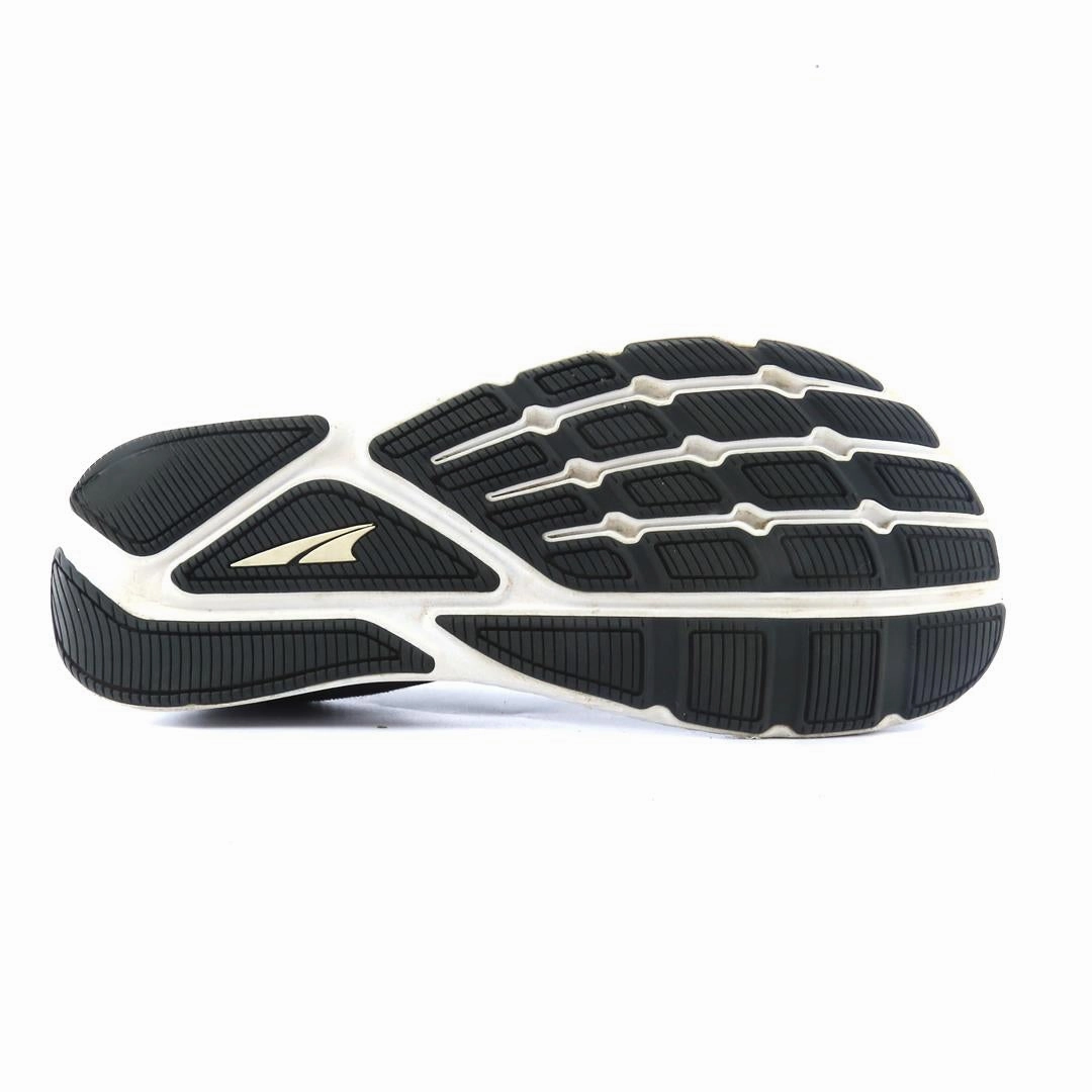 ALTRA ESCALANTE 3 lightweight athletic shoe look