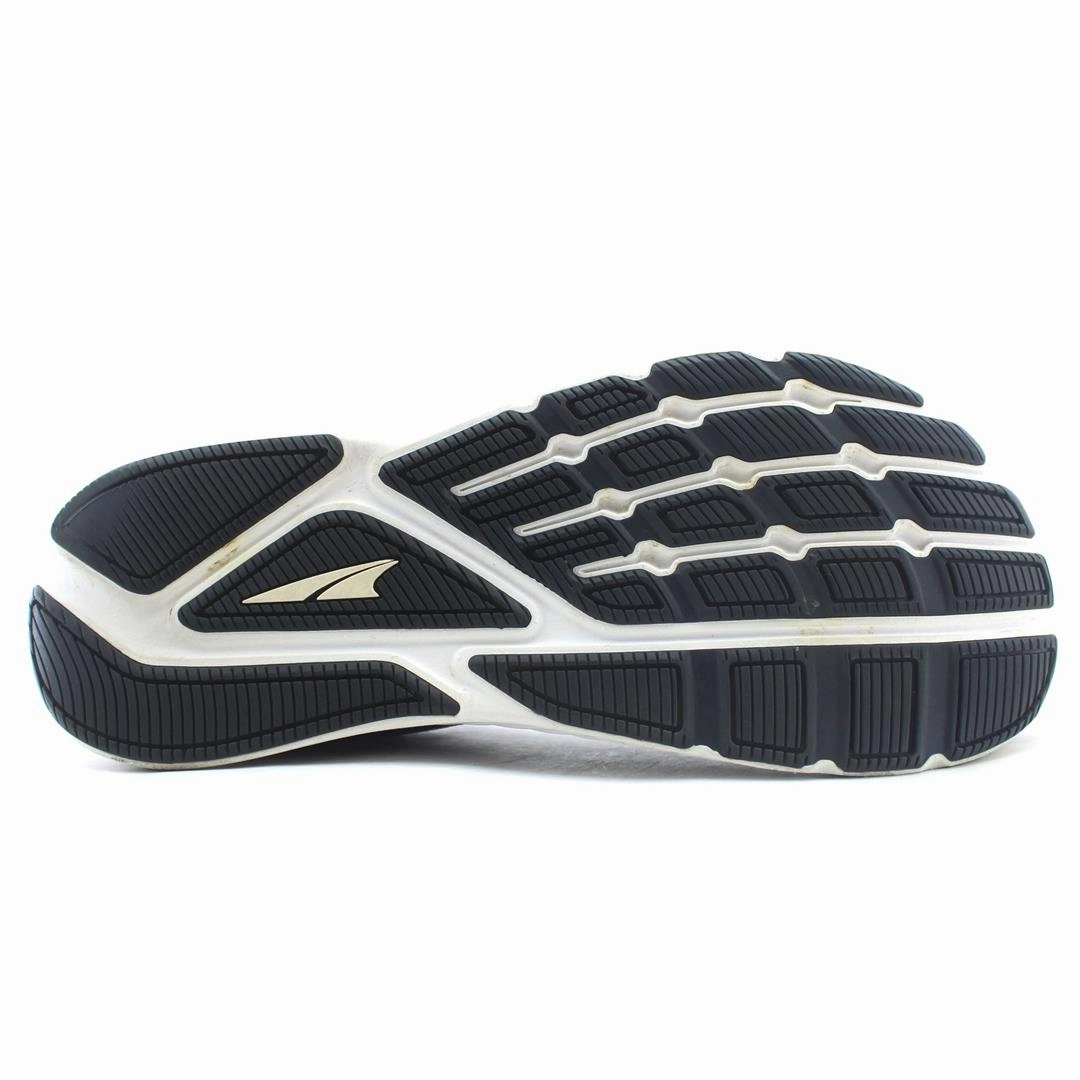 ALTRA ESCALANTE 3 lightweight athletic shoe look