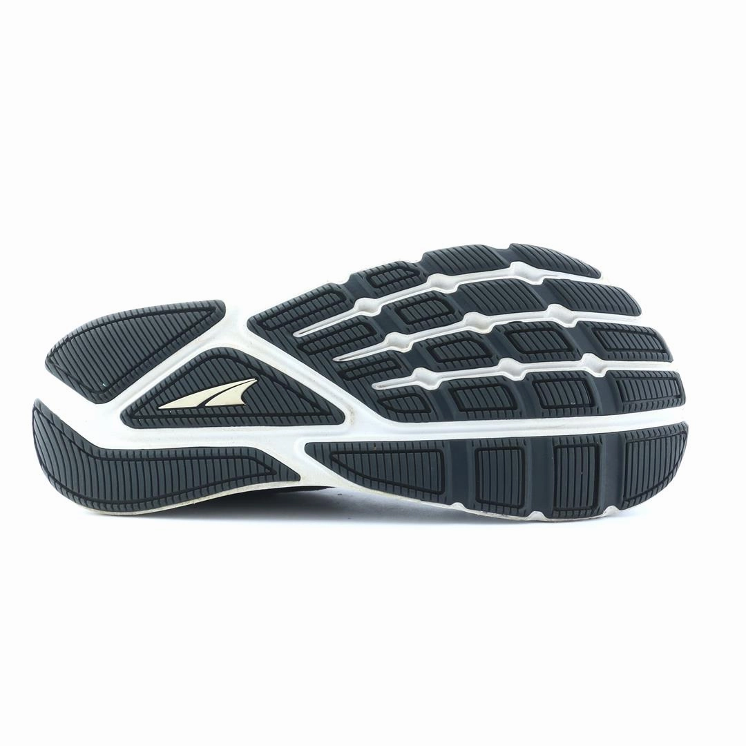 ALTRA ESCALANTE 3 lightweight athletic shoe look