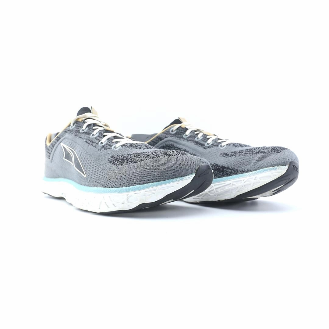 ALTRA ESCALANTE 3 lightweight athletic shoe look
