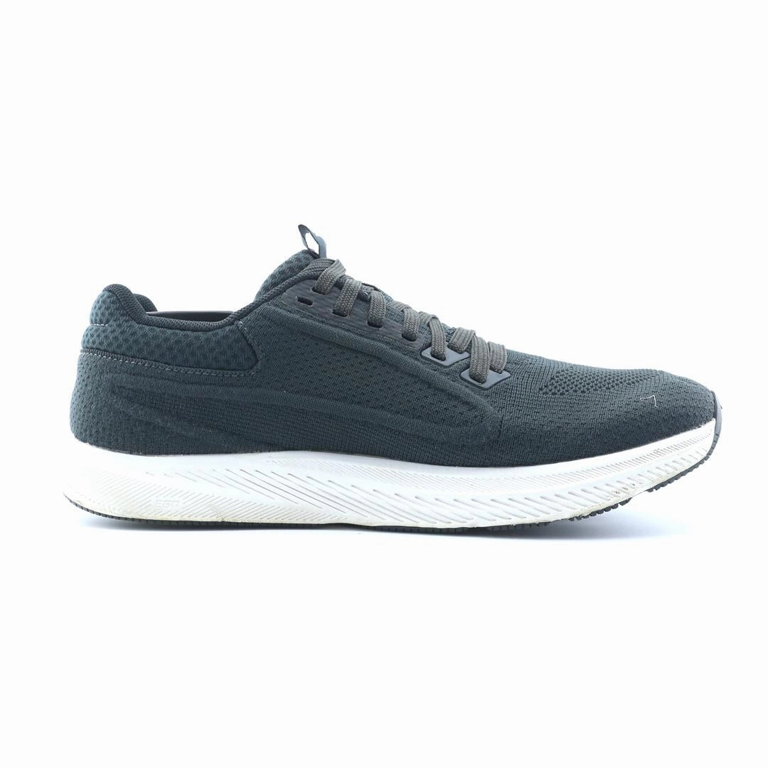 ALTRA ESCALANTE 3 lightweight athletic shoe look