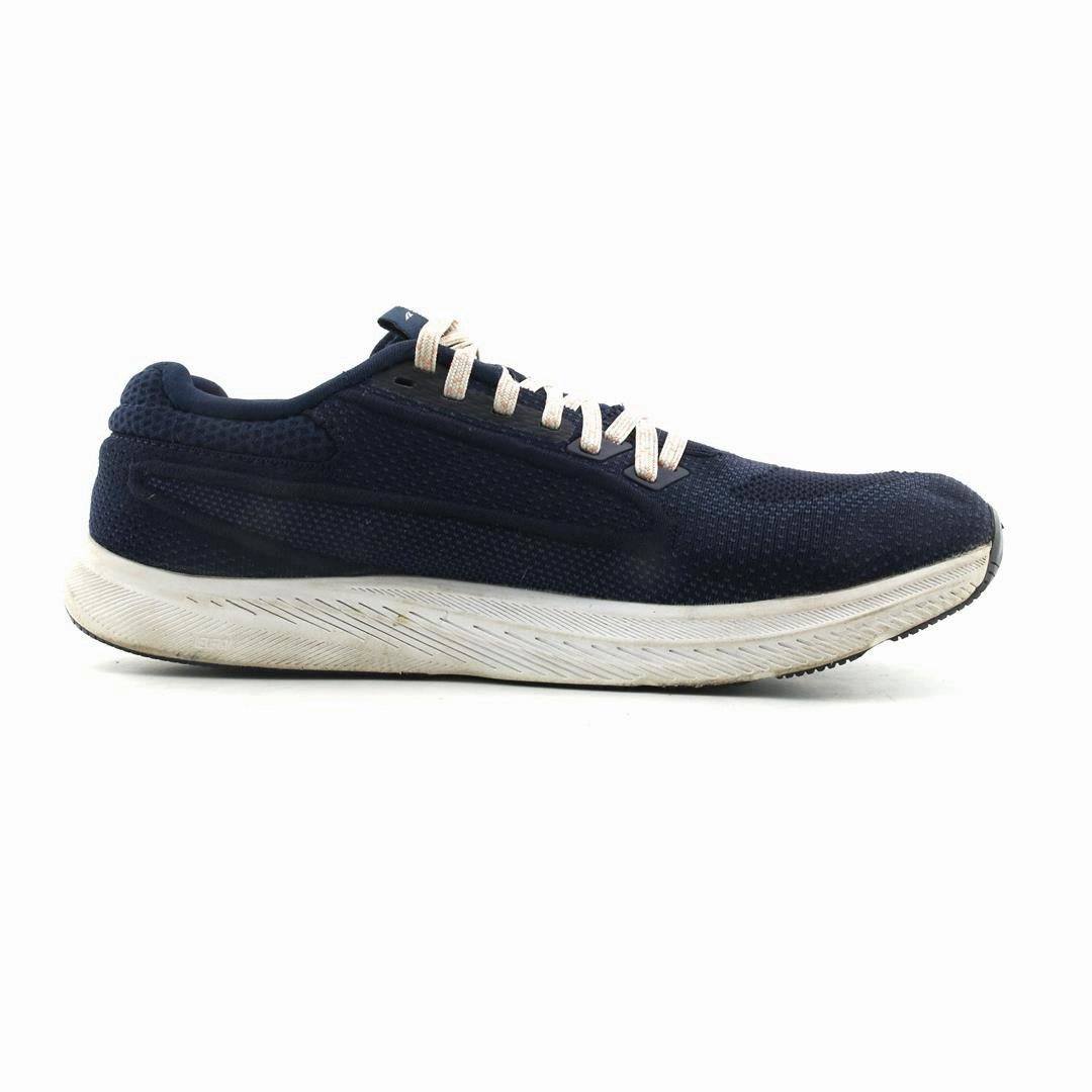 ALTRA  ESCALANTE 3 lightweight athletic shoe look